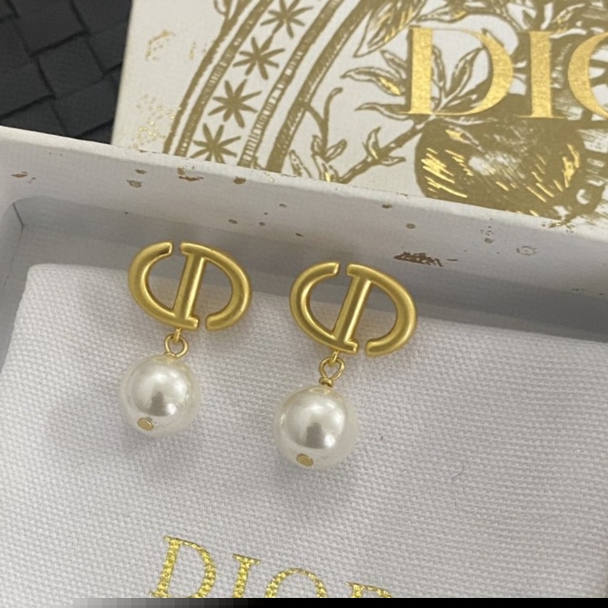 ch**an D*or earrings